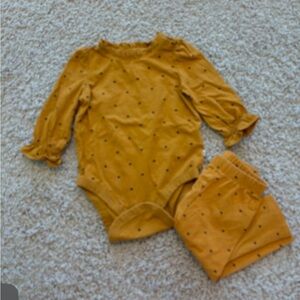 Baby Gap log sleeves onesies bodysuit and leggings matching set